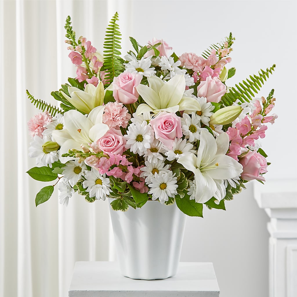 Soft Touch Tabletop Basket – The Asheville Florist, Swannanoa NC