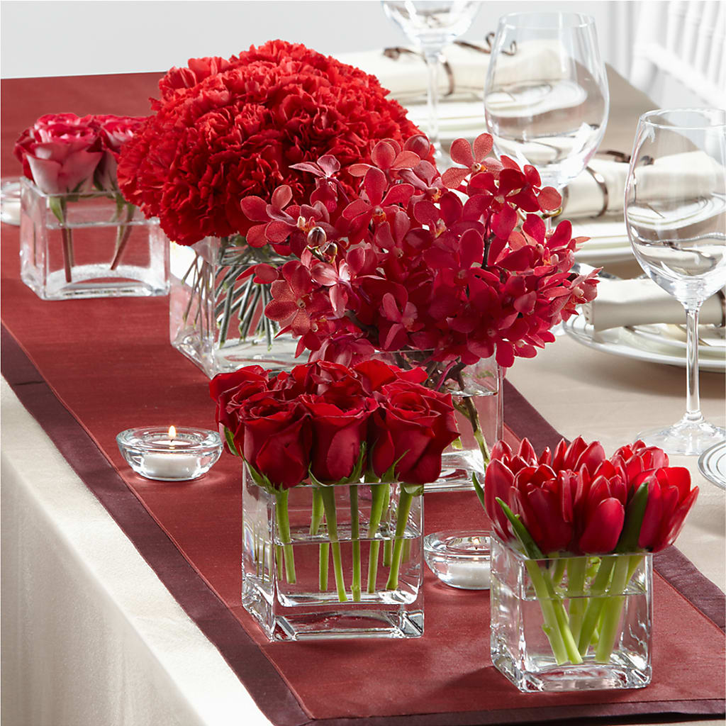 Modern Grace Centerpiece – The Asheville Florist, Swannanoa NC