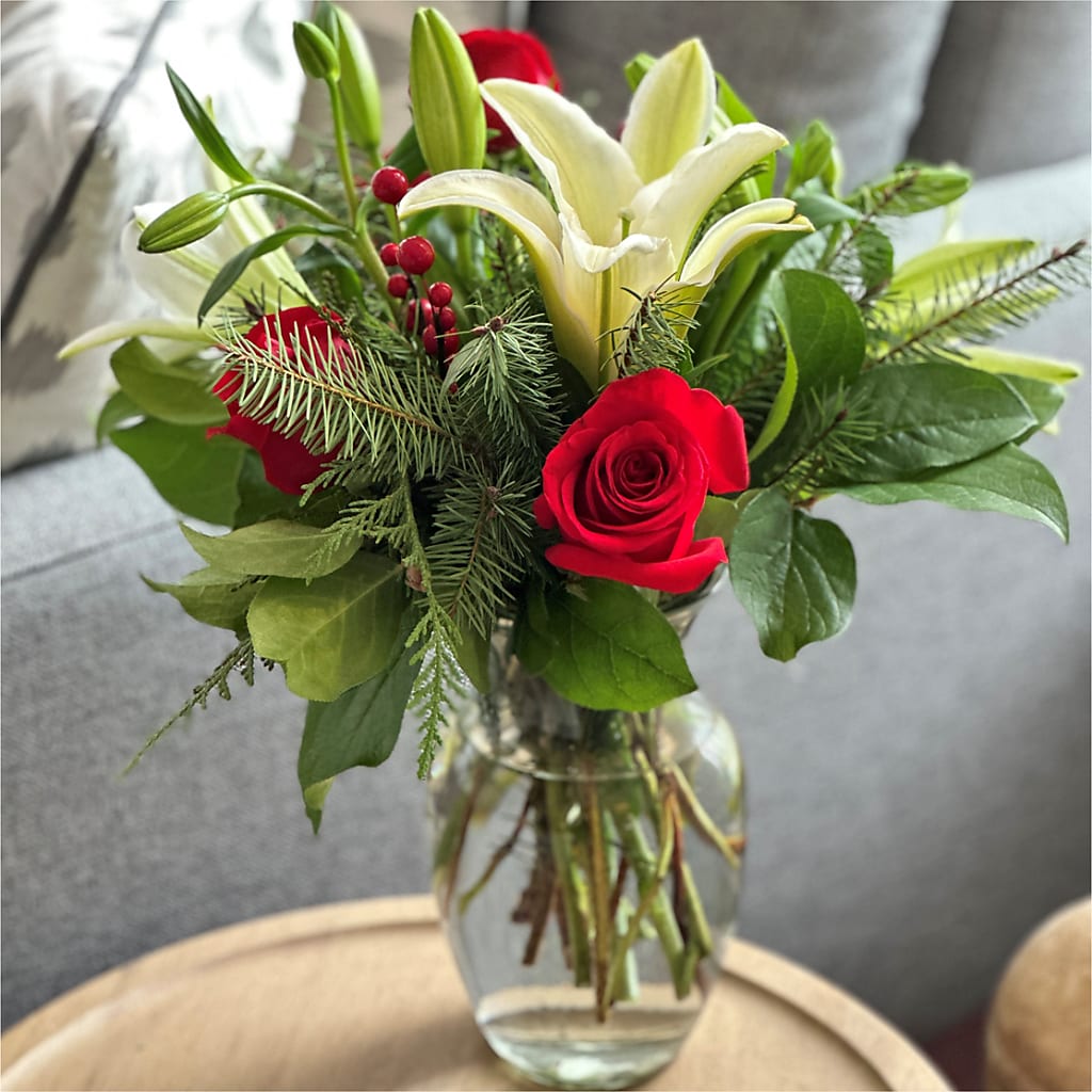 Sparkling Snowflakes Bouquet –  The Asheville Florist, Swannanoa NC